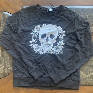Skull sweatshirt
